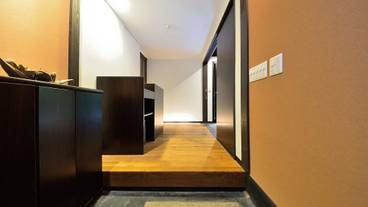 内部エントランス / 2