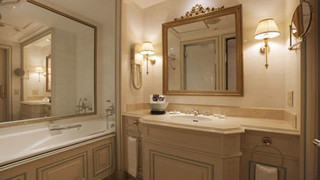 [チェックイン15：00]  タワープルミエスイートダブル（禁煙）