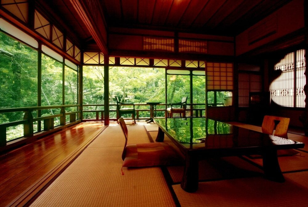 創業160年以上の老舗で、旬の幸に舌鼓。1室1棟の離れで贅沢な休日を4375329