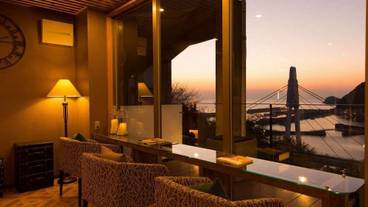 エグゼクティブ ラウンジ / 8