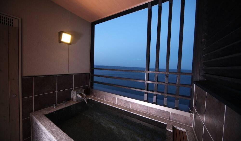 客室の温泉に浸かって
1日の締めくくり / 2
