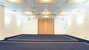 ボールルーム / 18