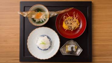 食事・飲み物 / 1