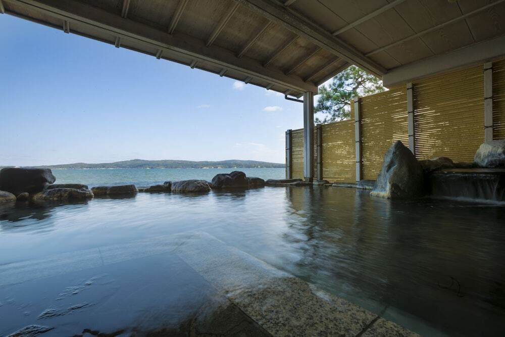 変化する景色を彼と楽しんで。名前のとおり“海を望む”ための絶景ホテル3558199