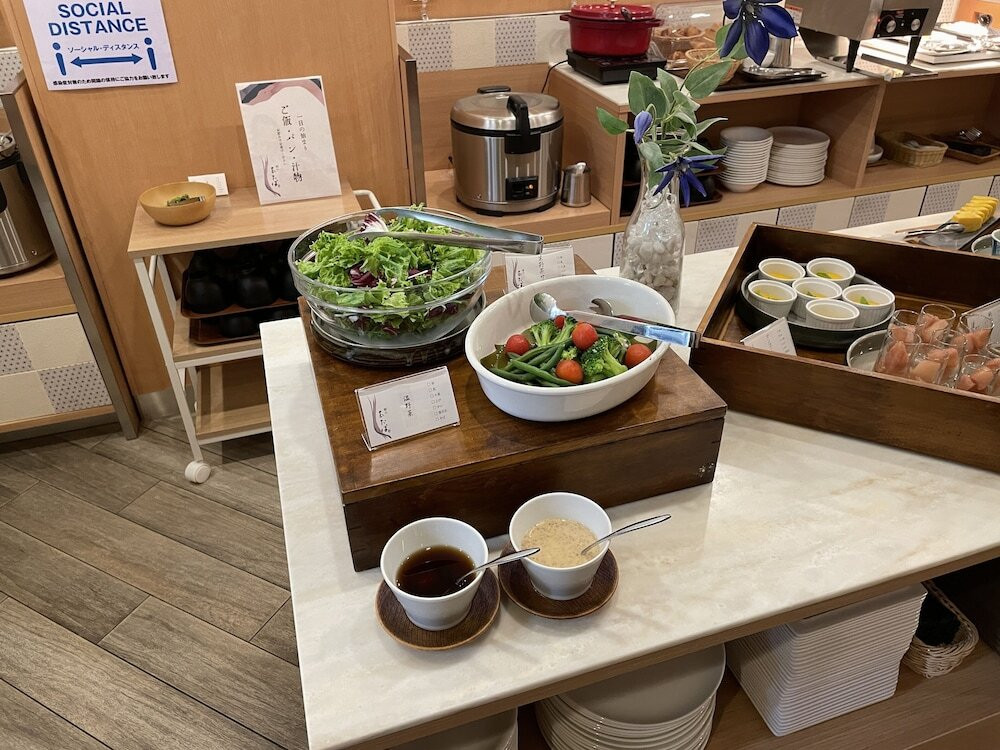 朝食