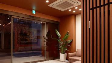 内部エントランス / 2