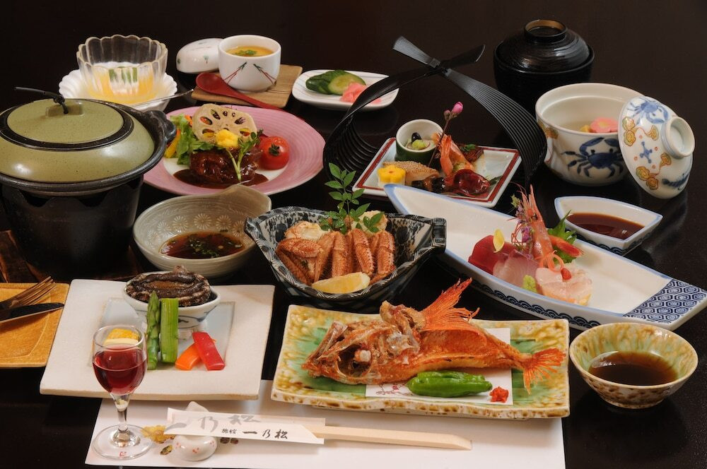 名物きんきの唐揚げや牛フィレステーキが楽しめる料理自慢の宿3936213