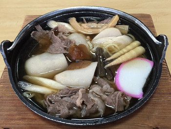 「佐藤屋」料理 1096767 佐藤屋(山形県山形市桜町)芋煮らーめん 850円