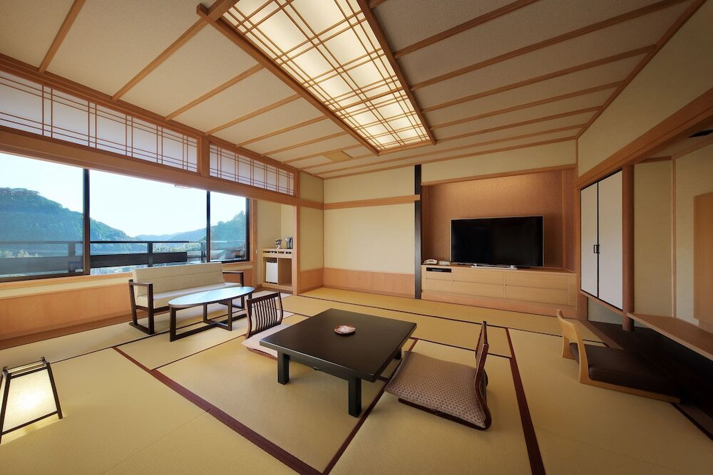 お部屋の温泉に浸かりながら豊かな自然を堪能3917700