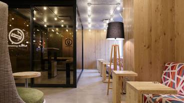 ロビーラウンジ / 4