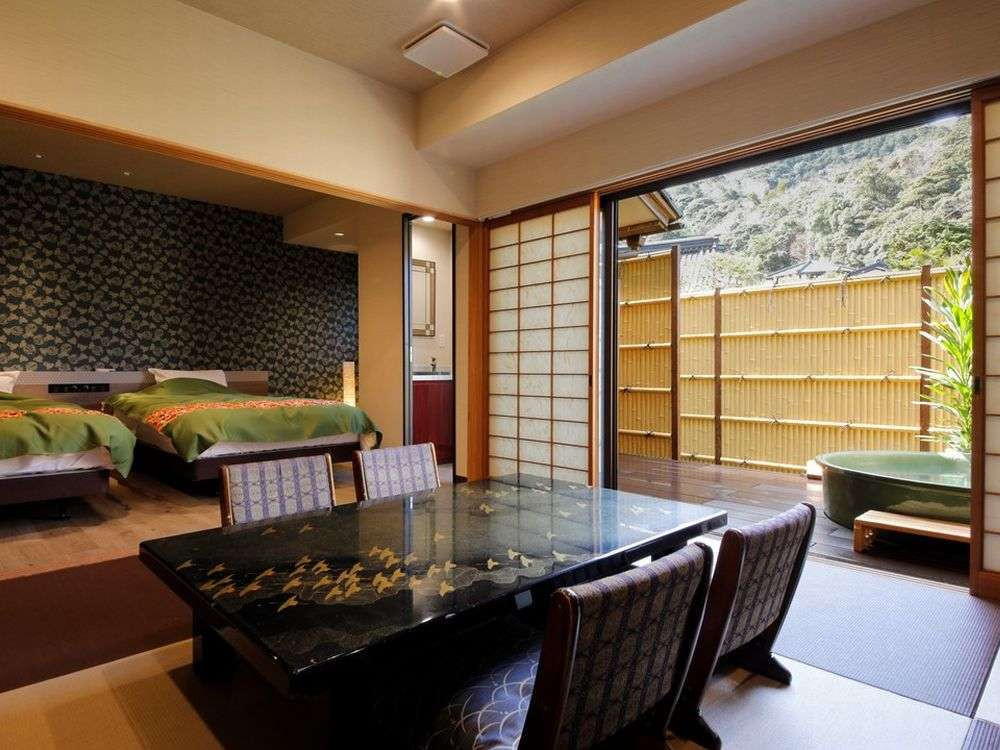 花地蔵庵　露天風呂付客室①