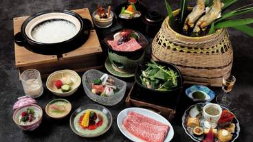 食事・飲み物 / 9