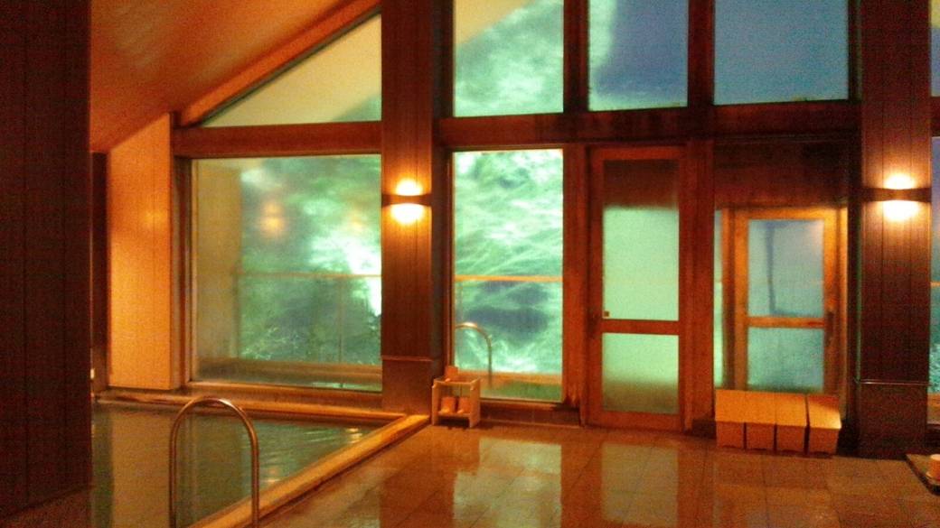 ホテルのひのきの大浴場 / 2