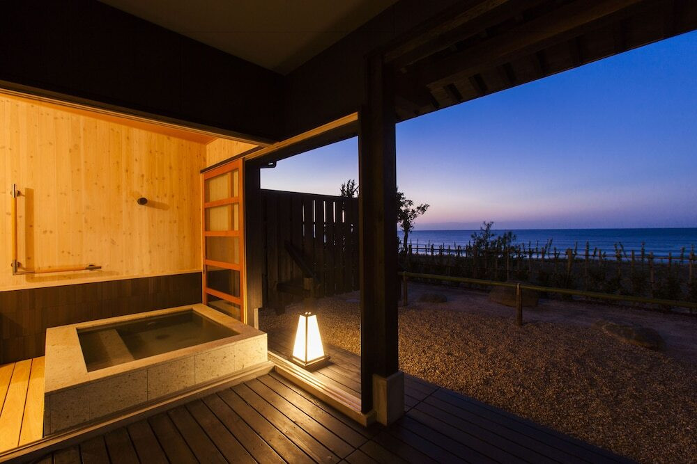 大人カップルにふさわしい和モダンなお部屋3565661