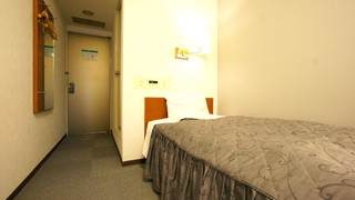 セミダブルルーム 喫煙可