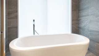 デラックス ストリーム ダブルルーム キングベッド 1 台 禁煙 シティビュー