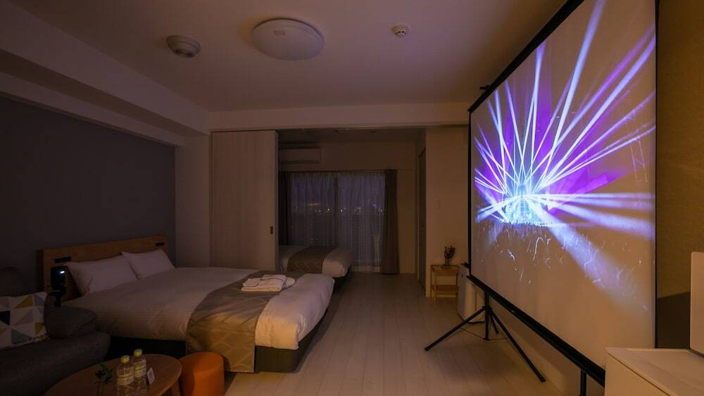 映画館に泊まるような体験を。全室36㎡以上のゆったり空間4006600