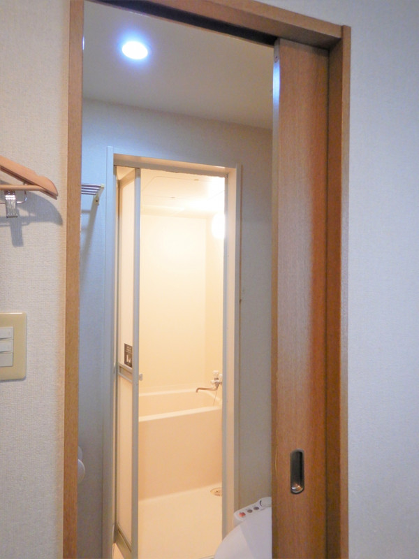 ｱﾒﾆﾃｨはﾘﾌﾞﾏｯｸ仕様…　ﾄｲﾚと浴室はｾﾊﾟﾚｰﾄ型