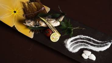 食事・飲み物 / 3