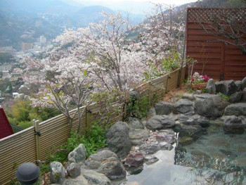 高台からの絶景と、カジュアルフレンチを味わうプチホテル4026987