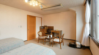 【最上階客室】河口湖ビュー禁煙 洋室ツインルーム