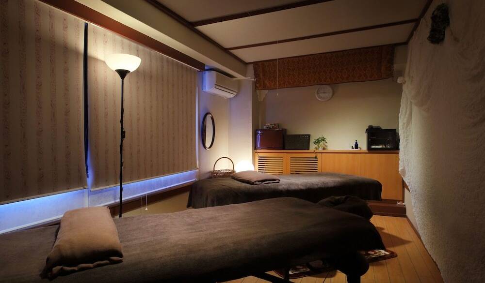 アロマルーム「美咲」 / 2