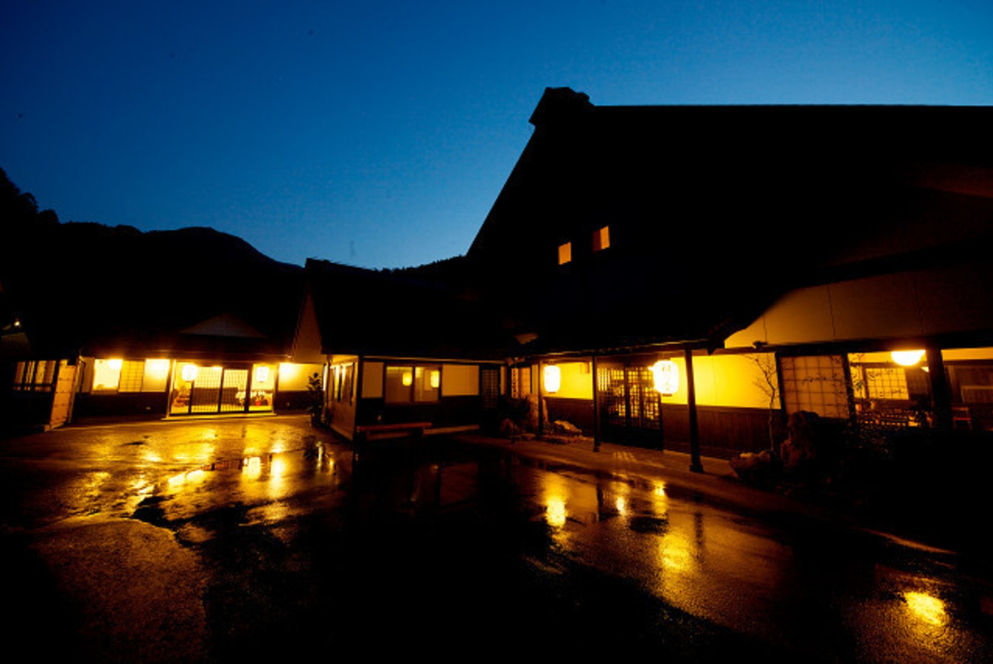 陶器や檜の客室露天風呂で、おこもり温泉を堪能しよう4085764