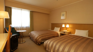 ツインルームシングルサイズベッド 2台禁煙