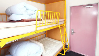 エコノミー ツインルーム シングル二段ベッド