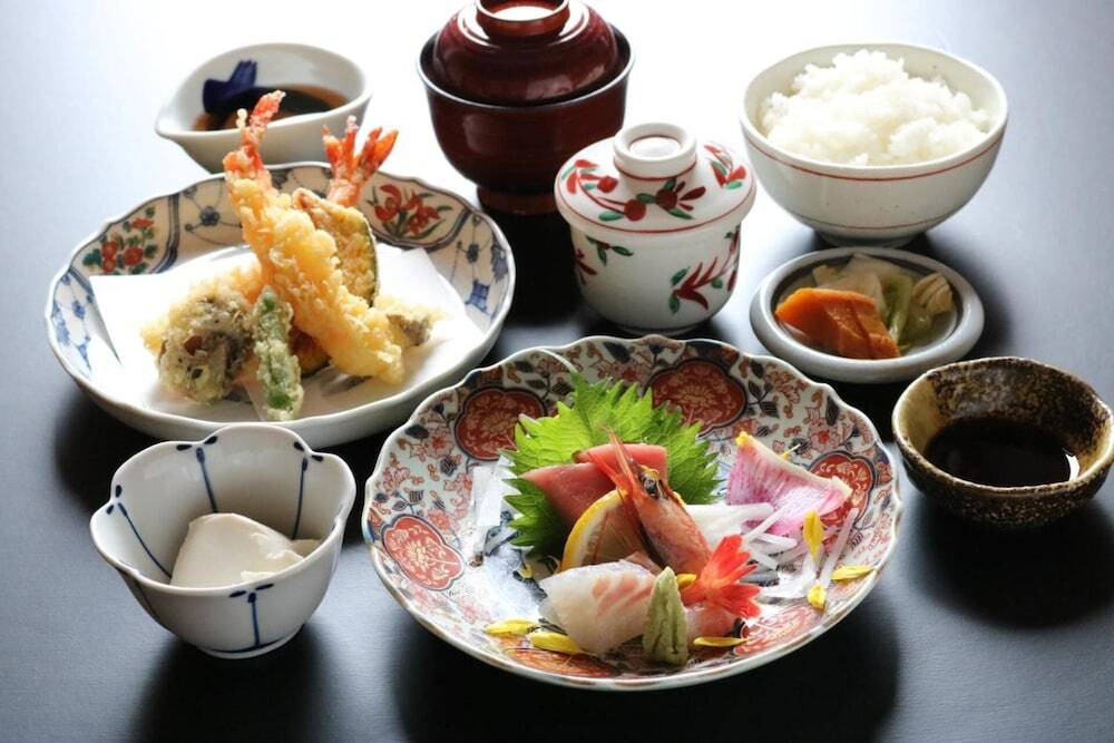 レストラン