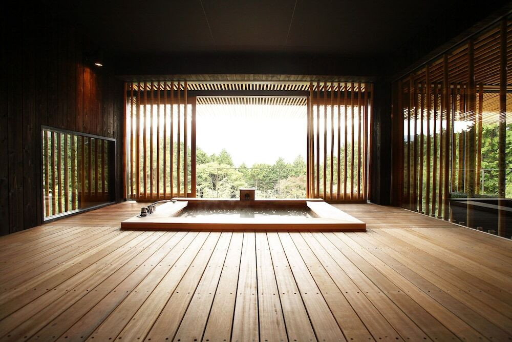 かぐや姫の気分で湯浴みを楽しんでみては？3541810