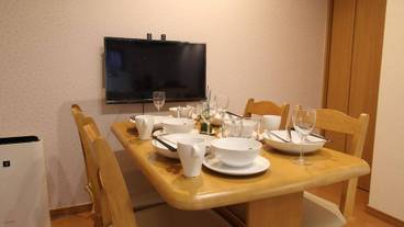 客室内のダイニングエリア / 26