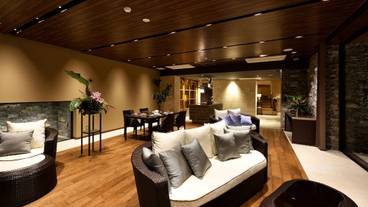 客室内のダイニングエリア / 3