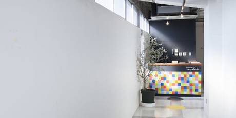 Hostel and Dining Tanga Table