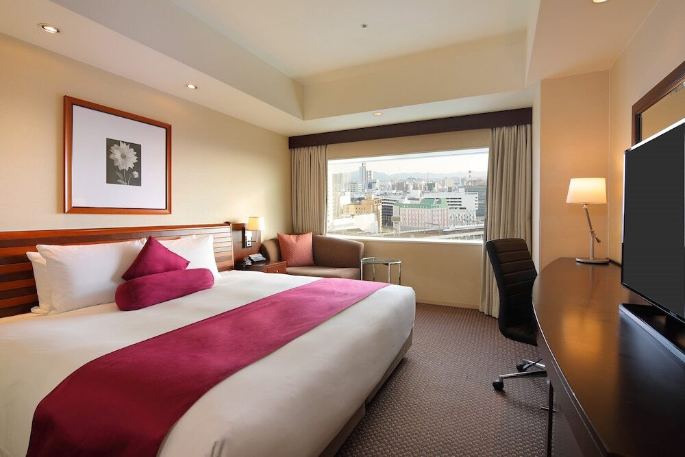 最上階で夜景を眺めながら黒毛和牛ステーキのディナーを3659023