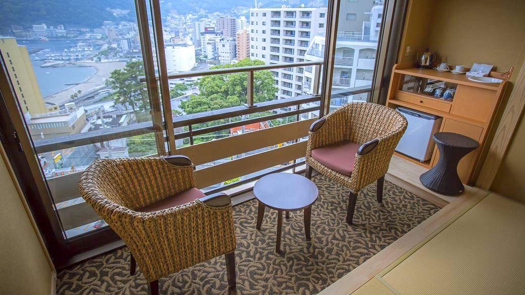 優雅な温泉付きも！
旅情を誘うお部屋
 / 3