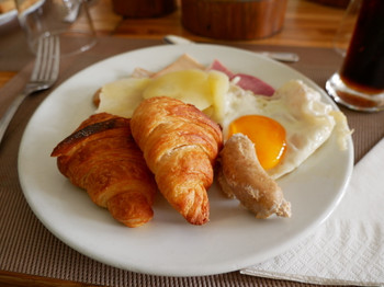 A delicious breakfast is a key factor when choosing a hotel3538443