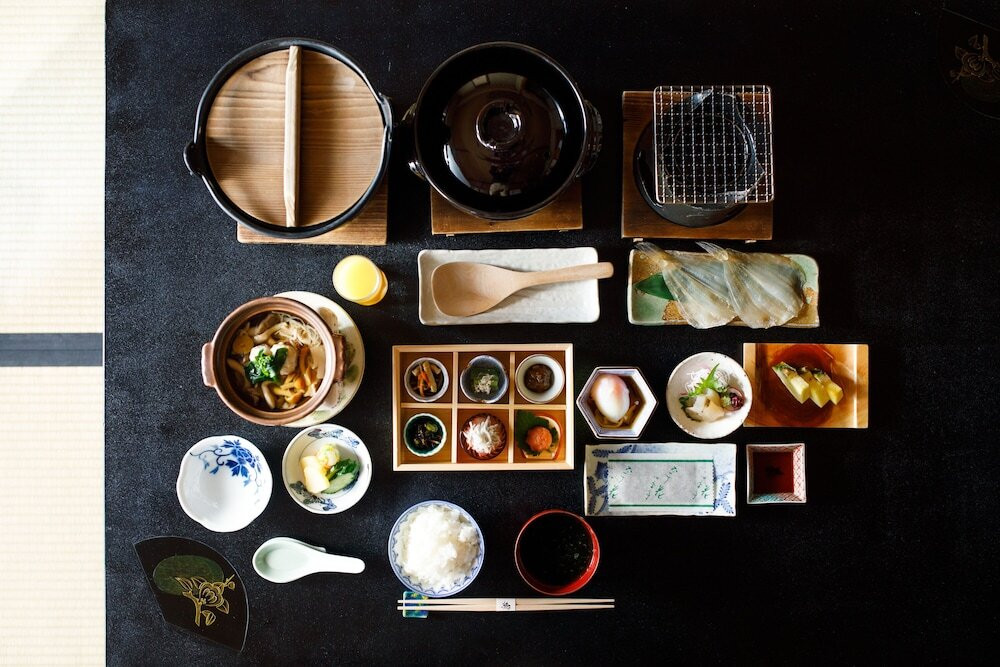 朝食