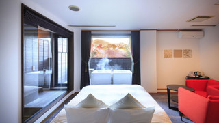 デラックス ルーム キングベッド 1 台 ジェットバス マウンテンビュー