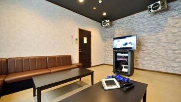 カラオケ ルーム / 7