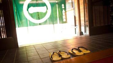 内部エントランス / 2