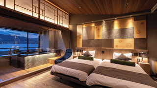 ロイヤル ツインルーム 専用バスルーム オーシャンビュー