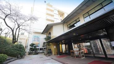 施設の入り口 / 13