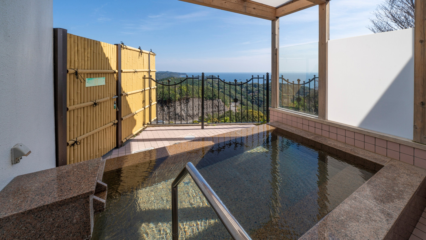 愛犬＆愛猫用朝食バイキングに感激の絶景ホテル4268971