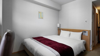 モデレートクイーン禁煙 クイーンベッド1台 (20 sqm) [広島駅より電車で20分]