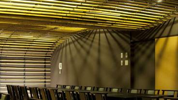 ボールルーム / 8