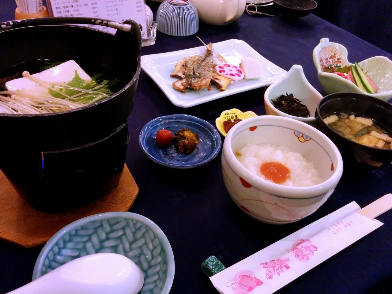 コスパ良好、源泉かけ流しの展望大浴場のある旅館4027007