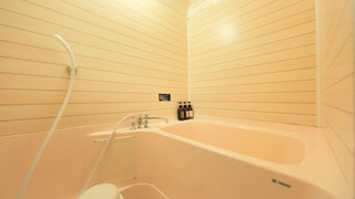 【和洋室】和室10畳＋ツインルーム＋広縁（禁煙・シャワー付）