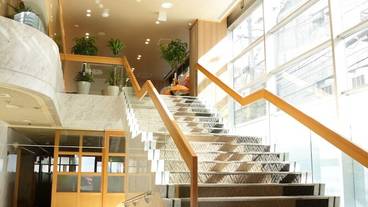 内部エントランス / 2