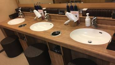 施設内の設備 / 16